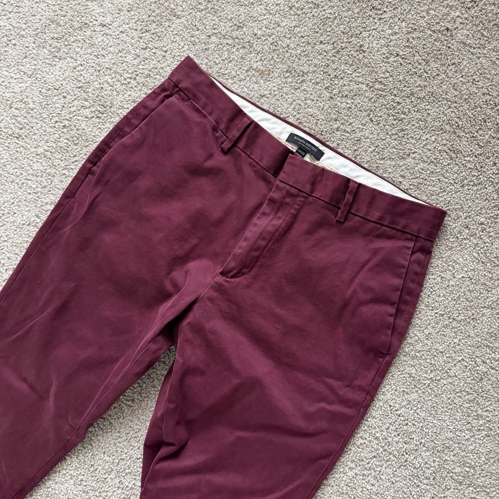 Banana Republic Burgundy Fulton Chino Pants